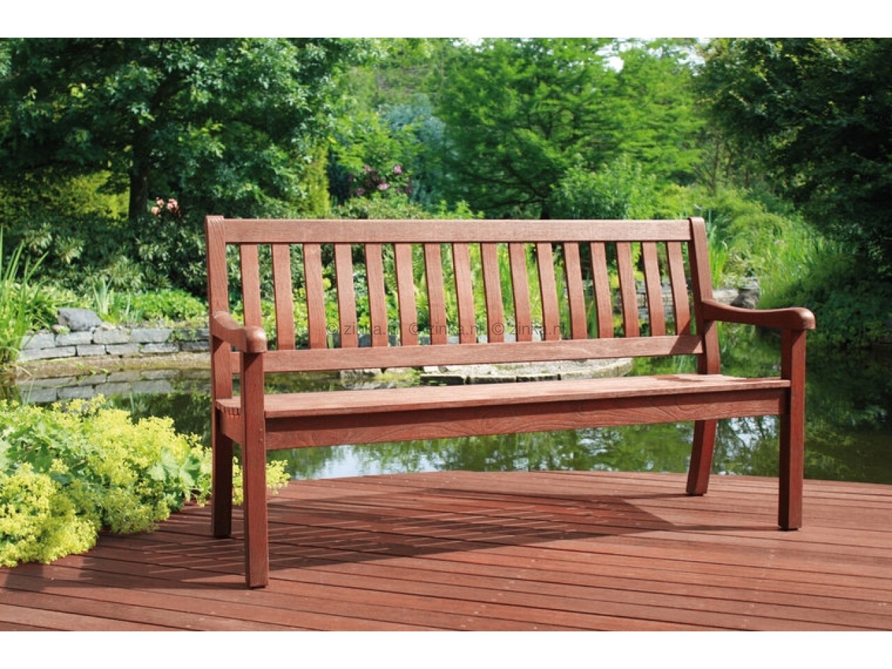 remmers-tuinhoutolie-eco-bangkirai-voor-bescherming-houten-tuinmeubels